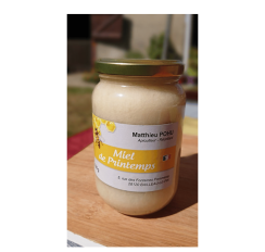 Miel de printemps crémeux...